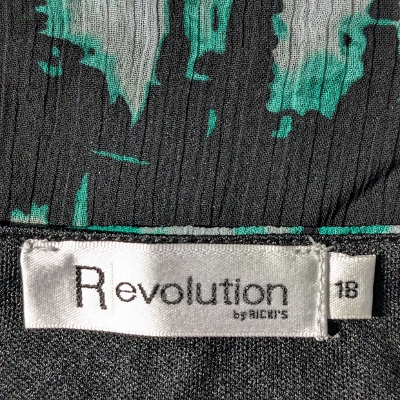 REVOLUTION Green and white Flare Blouse SIZE 18 - Picture 11 of 11